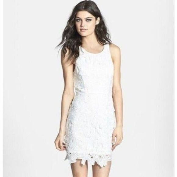 ASTR Dress Mini Cocktail White Floral Lace Sheath Fitted Bridal Summer X Small - Picture 2 of 9